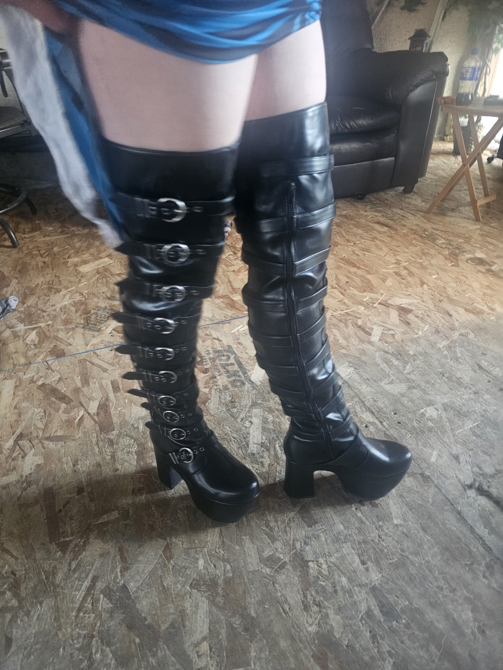 Black Over-the-Knee Buckle Platform Boots - Women - Picture 2 of 5